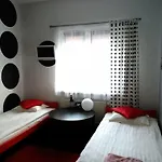 Easy Stay Victus Sopot Walk To The Pier By Noclegi Renters * Sopot