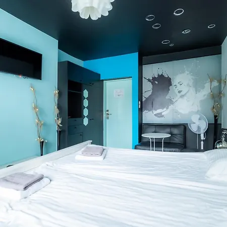 Superiq Villa